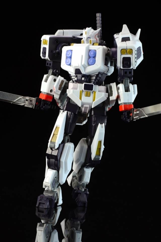 R-32 Stray | Mastermind Creations | Reformatted