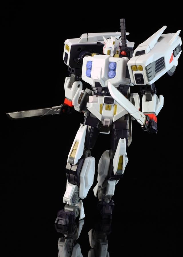 R-32 Stray | Mastermind Creations | Reformatted