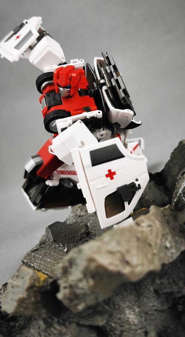 GT-08C Bulance | Generation Toy Guardian Combiner
