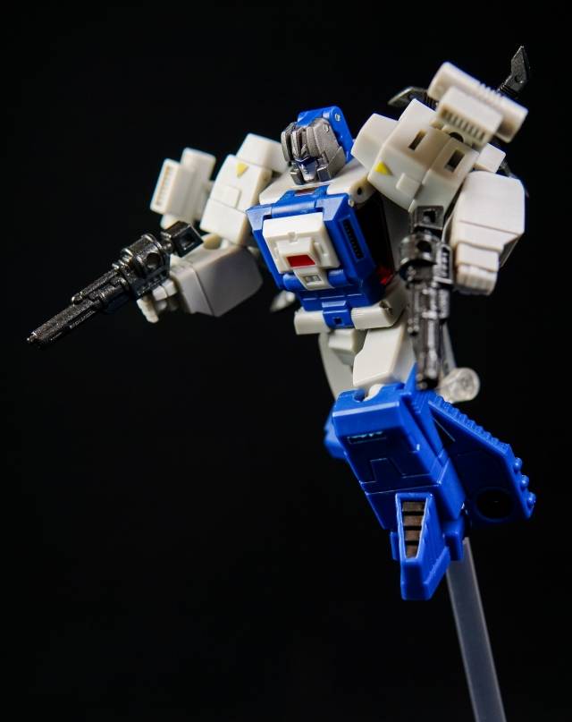 YM04 No Minds and Unhappy | Unique Toys | Palm Collection
