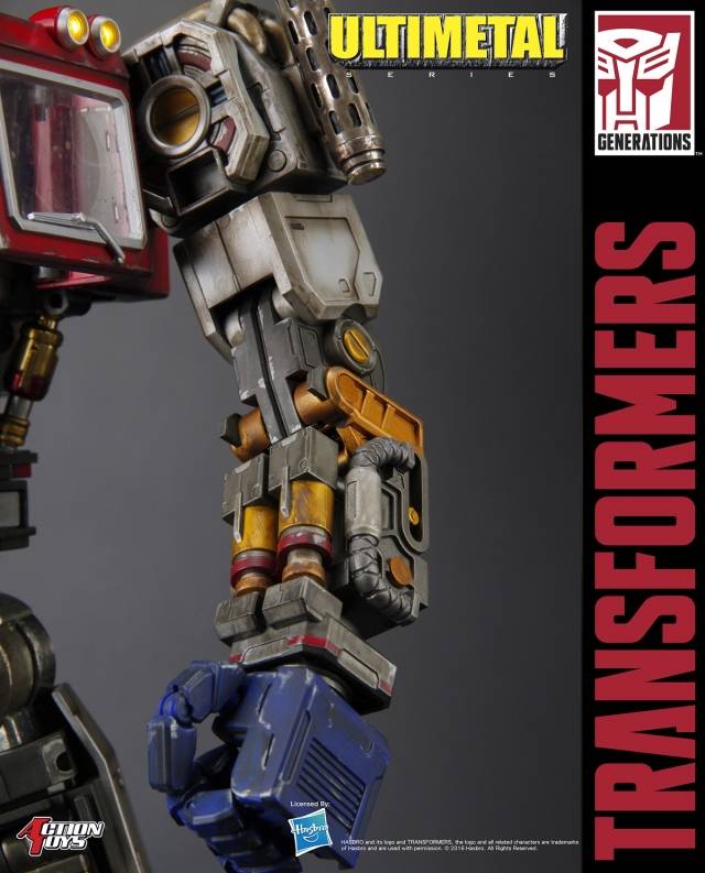 UM-01B Optimus Prime Battle Damaged Version 17-inch Figure | Transformers Ultimetal