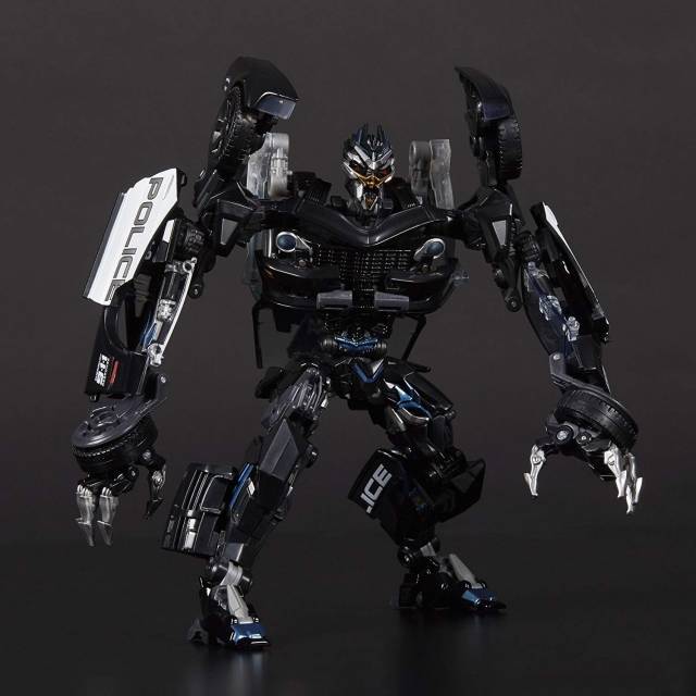 MPM-5 Barricade | Transformers Masterpiece Movie Series