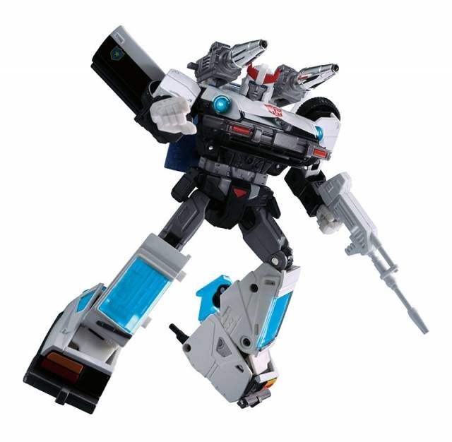 MP-17+ Prowl Anime Version | Transformers Masterpiece