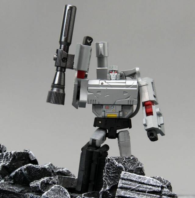 X13 Mightron Battle Damaged Version Limited Edition | DX9 Toys Attila Combiner