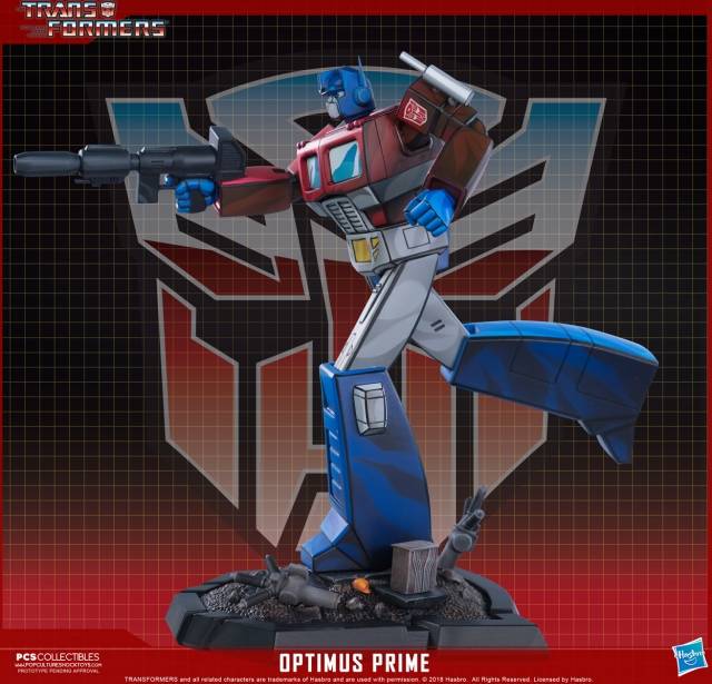 Optimus Prime Statue Classic Scale | Transformers G1 Generation One