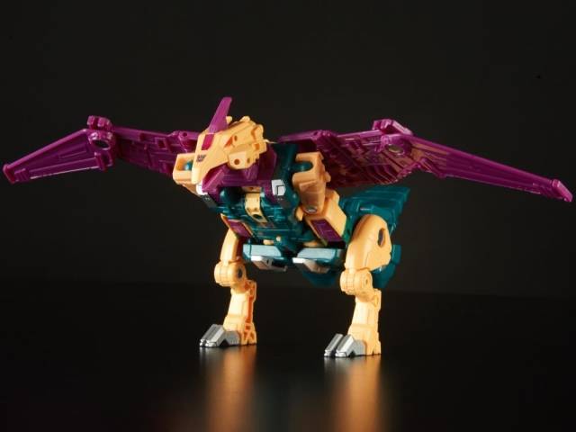 Cutthroat Deluxe Class | Transformers Generations Power of the Primes
