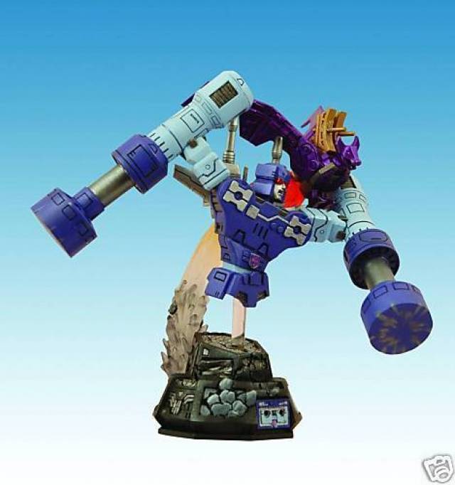 Rumble with Ratbat Bust | Transformers G1 Generation One