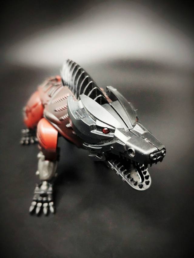 UT R-01 Dogs of War Set of 2 | Unique Toys