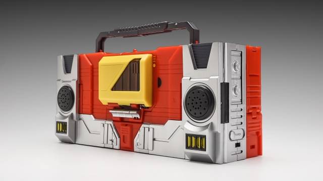 Transistor Orange Movie Version and cassettes | KFC Toys