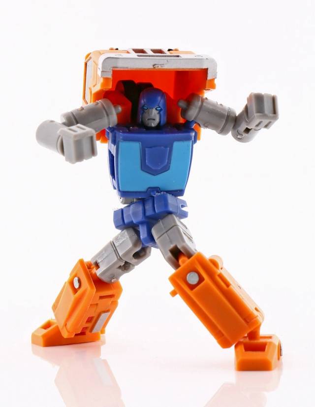 MS-B16 Strong Man | Magic Square