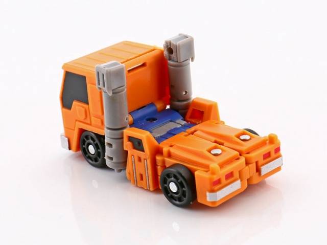 MS-B16 Strong Man | Magic Square