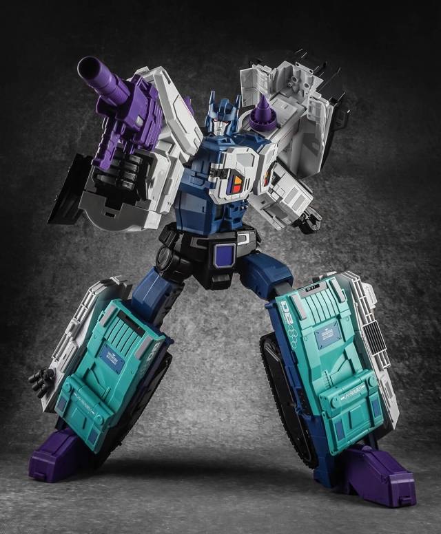 MB-08 Double Evil | Fans Hobby