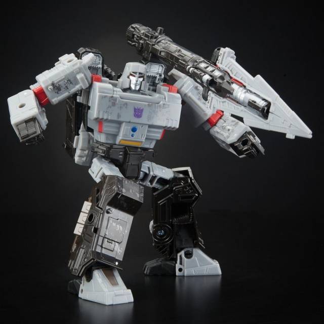 WFC-S12 Megatron Voyager Class | Transformers Generations War for Cybertron Siege Chapter