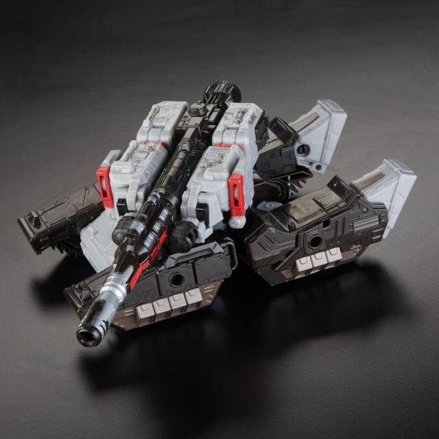 WFC-S12 Megatron Voyager Class | Transformers Generations War for Cybertron Siege Chapter