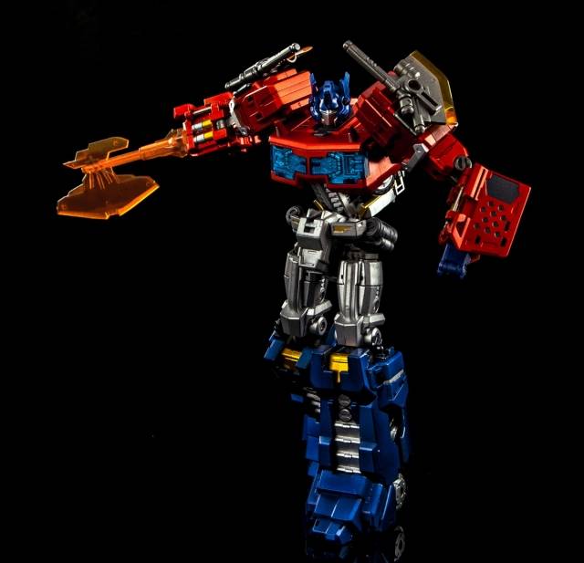 MTCD01P Striker Manus Premium Version | MakeToys | Cross Dimension