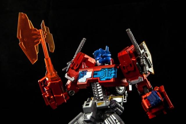 MTCD01P Striker Manus Premium Version | MakeToys | Cross Dimension