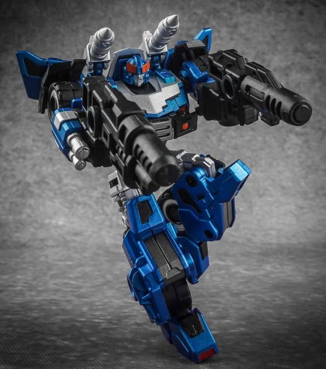 IF-EX12G Blue Flash | Iron Factory