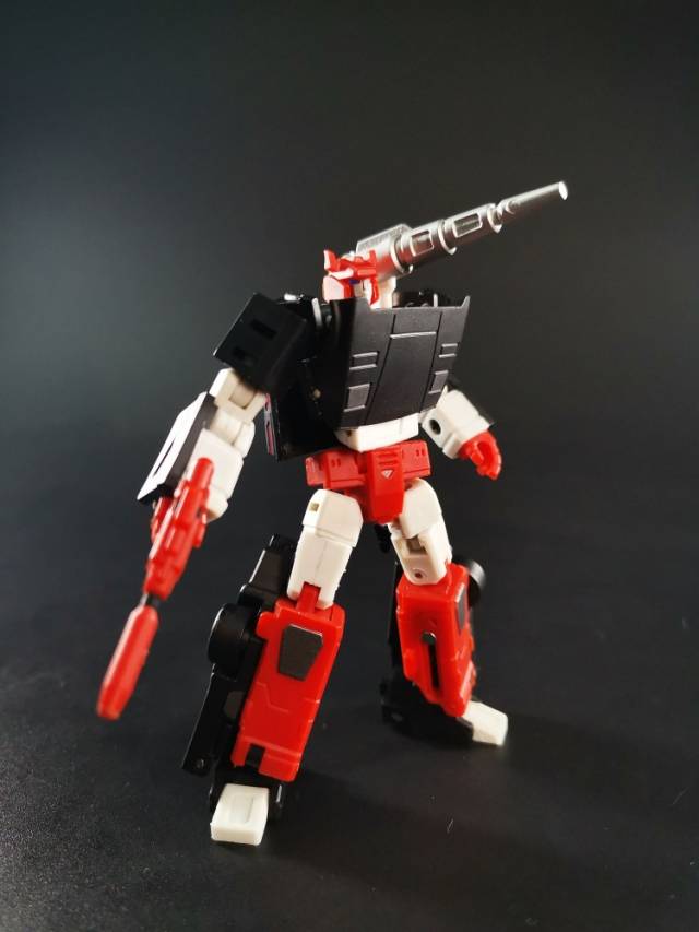 MS-B7B Black Fire | Magic Square
