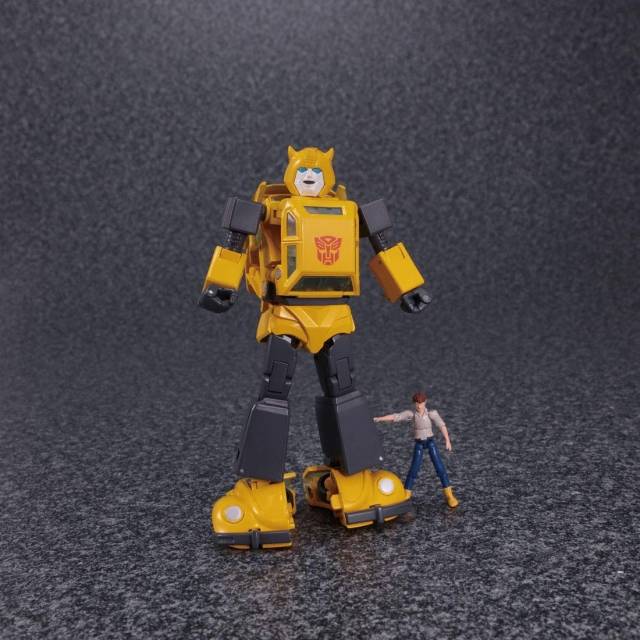 MP-45 Bumblebee 2.0 | Transformers Masterpiece