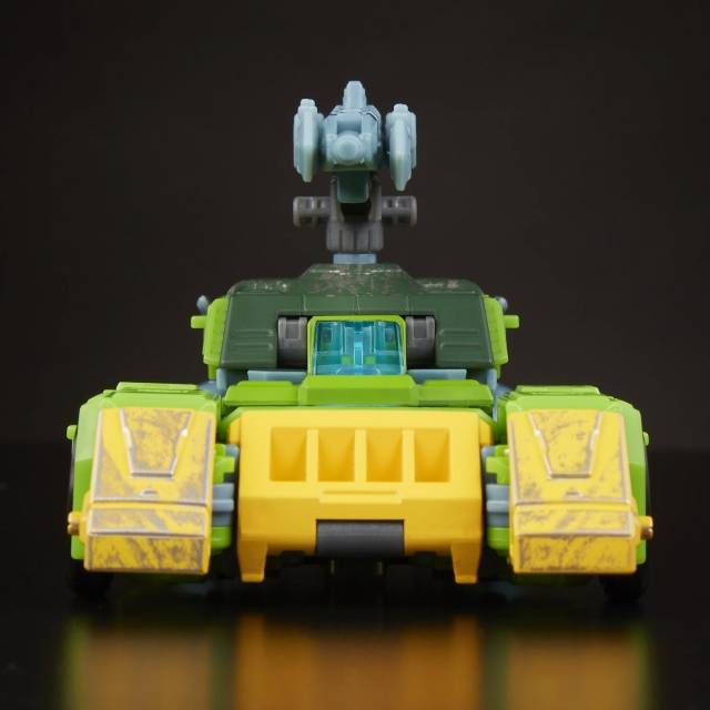 WFC-S38 Autobot Springer Voyager Class | Transformers Generations War for Cybertron Siege Chapter