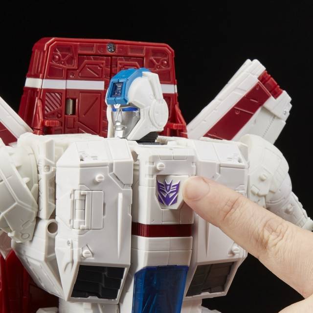 WFC-S28 Jetfire Commander Class | Transformers Generations War for Cybertron Siege Chapter