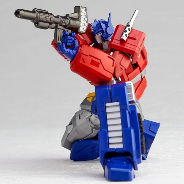 No.014 Optimus Prime | Transformers Revoltech Amazing Yamaguchi