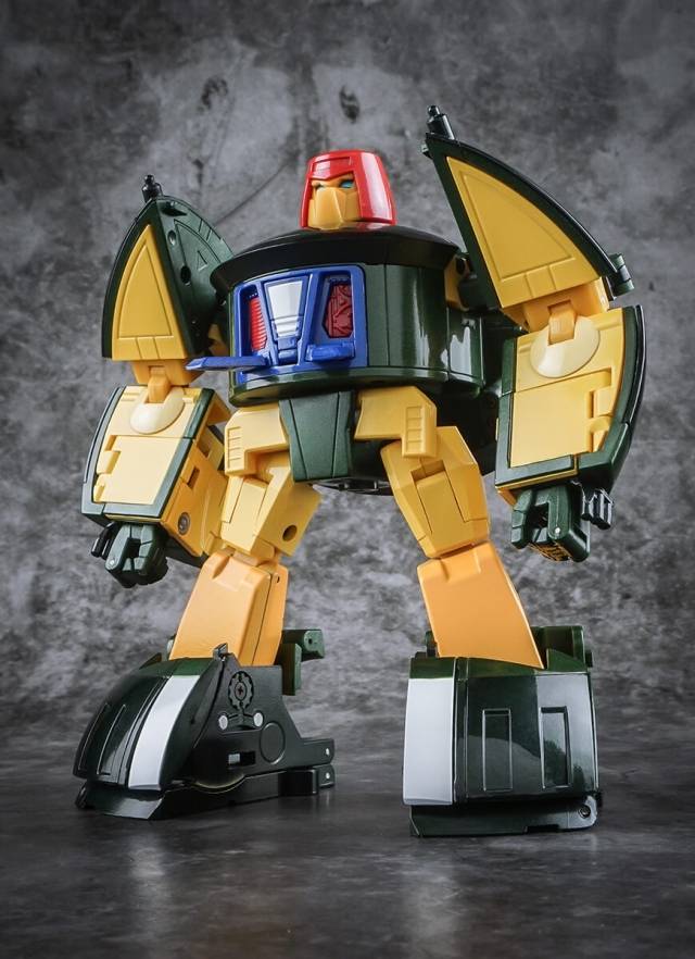MM-9+ Klaatu Metallic Version | X-Transbots