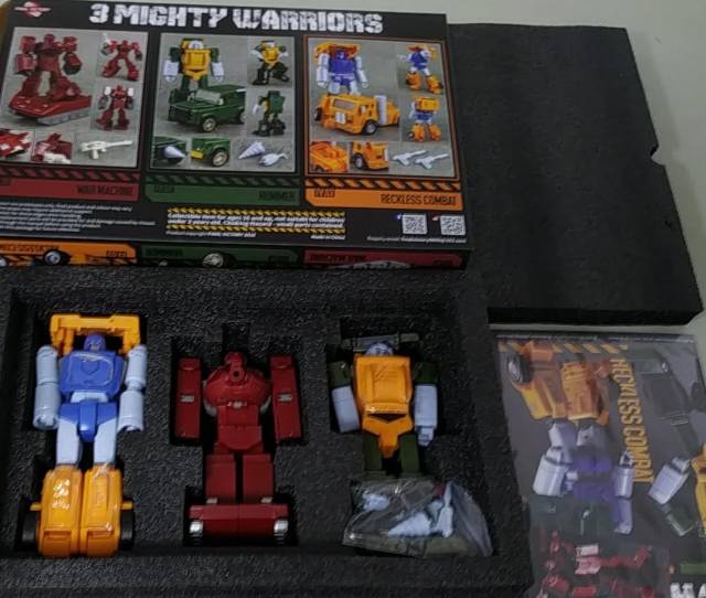 Mighty Warriors Set of 3 Figures | Final Victory 
