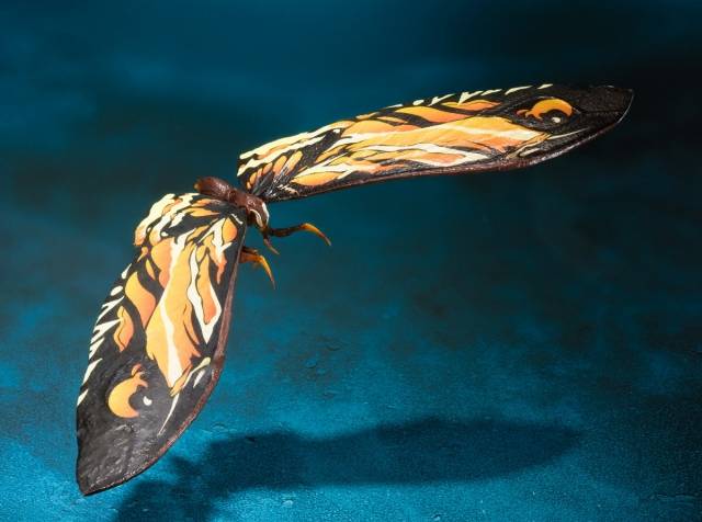 Mothra and Rodan Set S.H.MonsterArts | Bandai Tamashii Nations | Godzilla: King Of Monsters