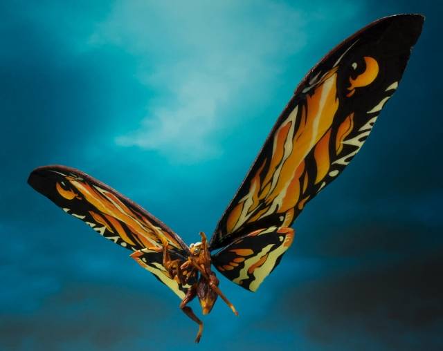 Mothra and Rodan Set S.H.MonsterArts | Bandai Tamashii Nations | Godzilla: King Of Monsters