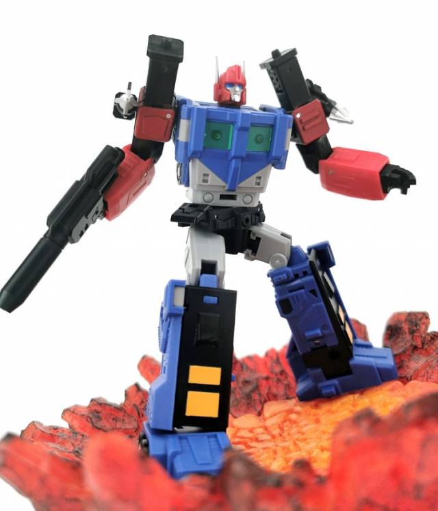 MS-B04D Transporter Limited Edition | Magic Square