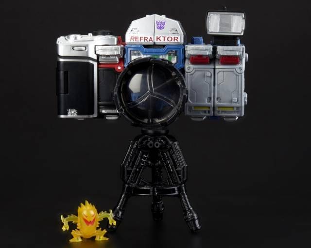 Refraktor Reconnaissance Team Exclusive Three Pack Deluxe Class | Transformers Generations War for Cybertron Siege Chapter