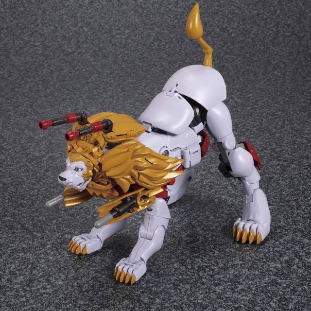 MP-48 Lio Convoy | Transformers Masterpiece Beast Wars
