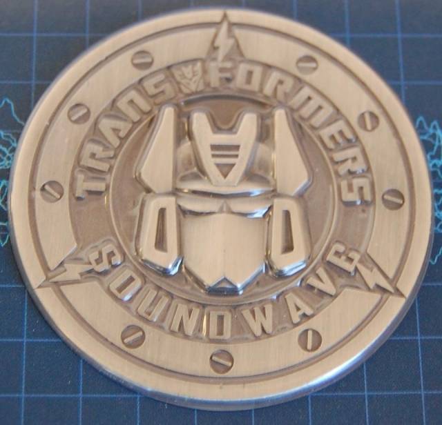 MP-13 Soundwave and Laserbeak Collectors Coin | Transformers Masterpiece