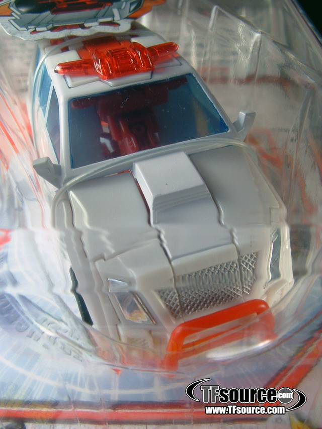 C-14 Ratchet  | Transformers Henkei Classics