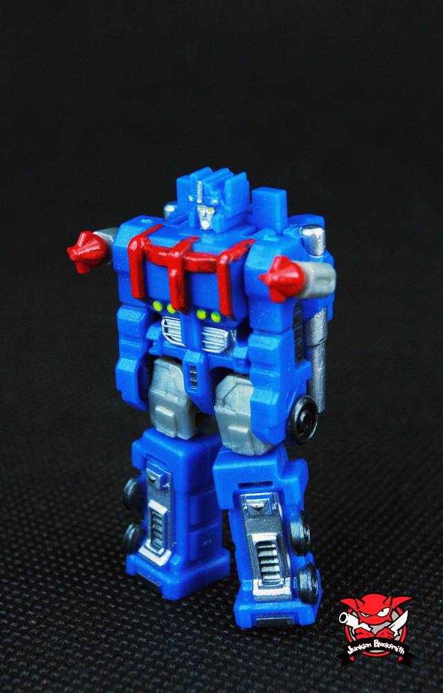 JB-03 Headmaster Earth Command Junkion Blacksmith | Junkion Blacksmith