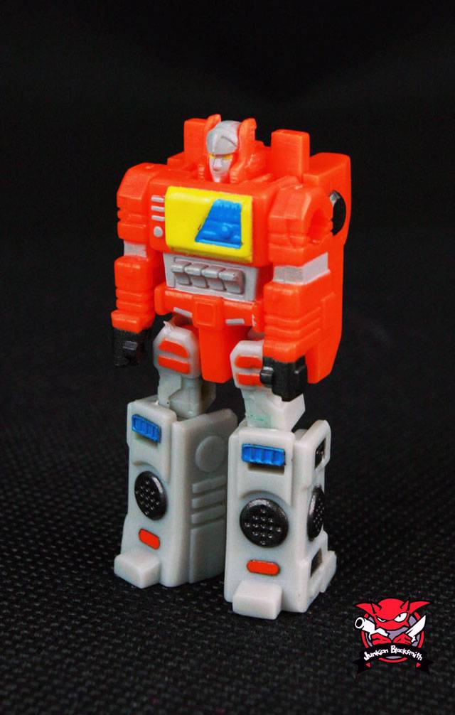 JB-04 Headmaster Broadcaster Junkion Blacksmith | Junkion Blacksmith
