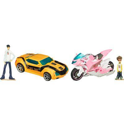 Bumblebee and Arcee NYCC Exclusive Deluxe Class | Transformers Prime Robots in Disguise