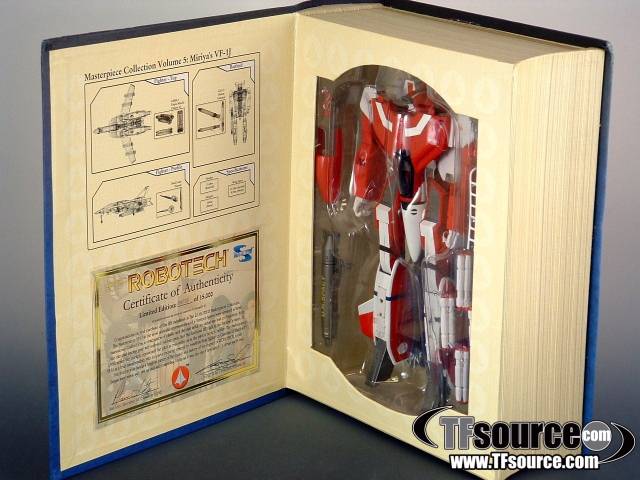 Robotech - Masterpiece Collection - Volume #5 - VF-1J Miriya - MIB - 100% Complete