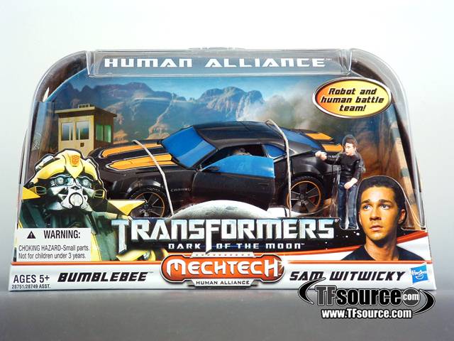 Deluxe Class Bumblebee with Sam Witwicky | Transformers 3 Dark of the Moon DOTM