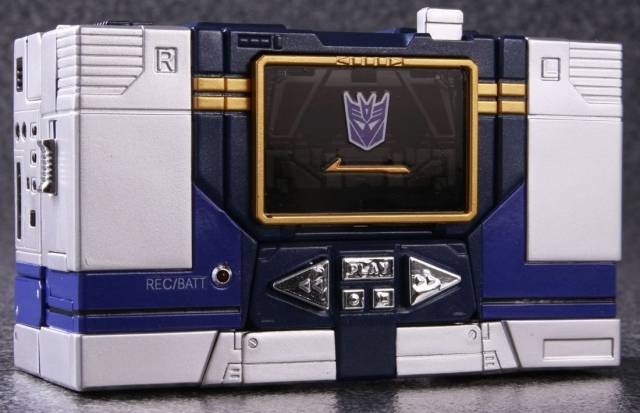 MP-13 Soundwave and Laserbeak | Transformers Masterpiece