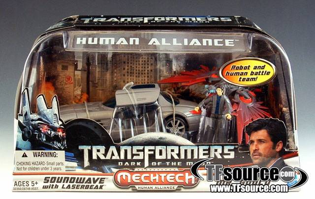 Deluxe Class Human Alliance Soundwave | Transformers 3 Dark of the Moon DOTM