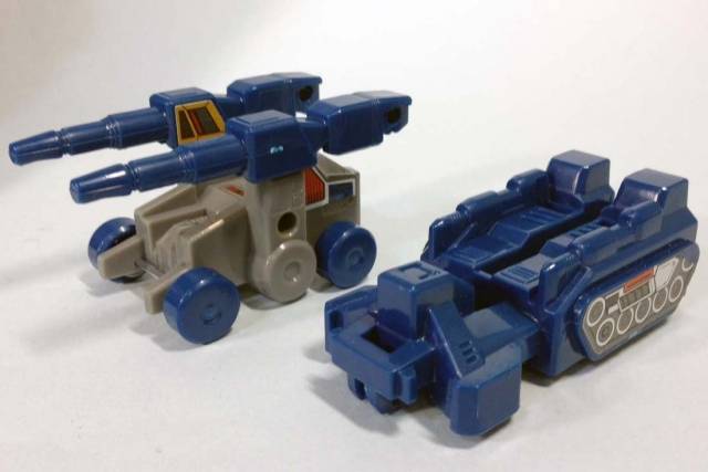 Transformers G1 23 Fortress Maximus | Transformers Encore G1 Reissues