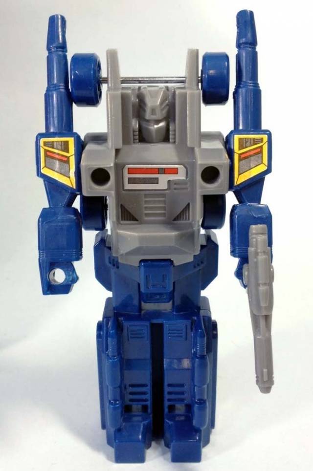 Transformers G1 23 Fortress Maximus | Transformers Encore G1 Reissues