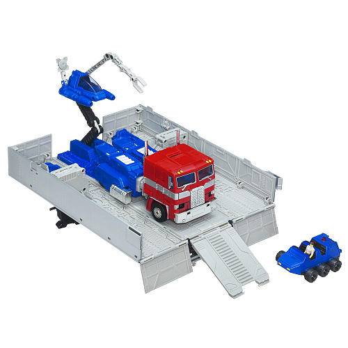 Optimus Prime with Trailer | Transformers Masterpiece