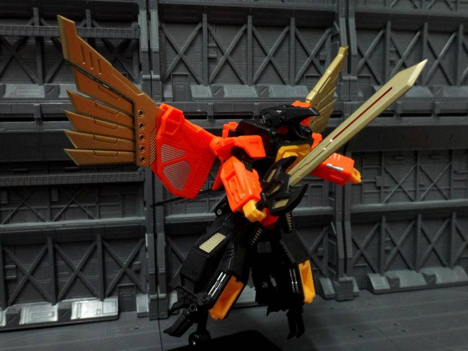 UT-W01 War Hawk | Unique Toys | War Lord