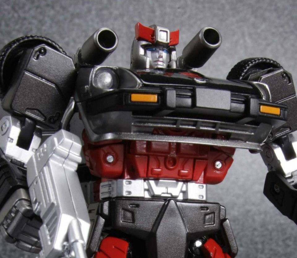 MP-18 Bluestreak Streak | Transformers Masterpiece