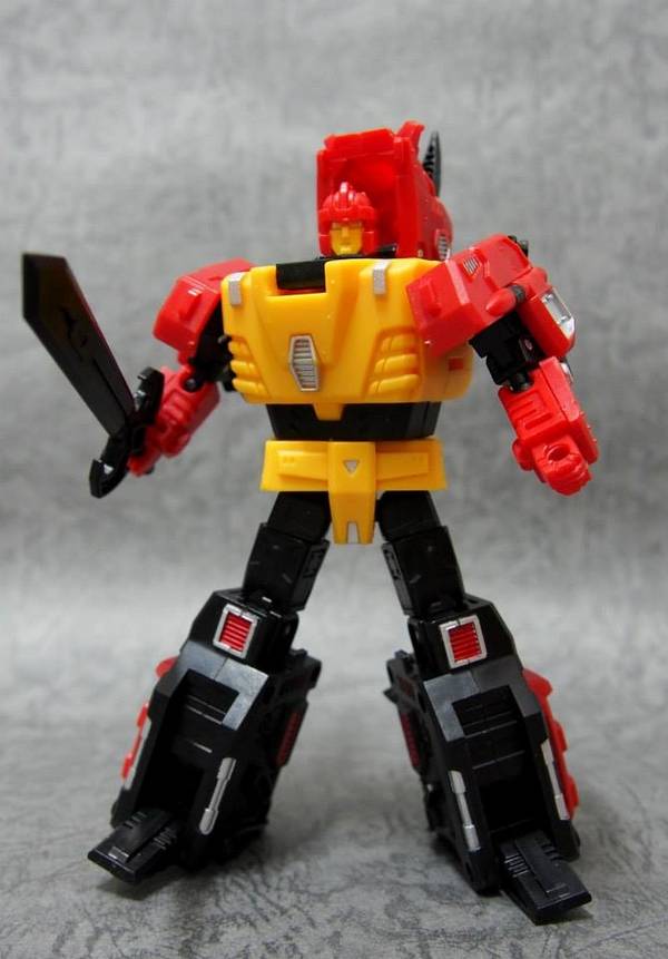 UT-W02 War Rhino Ironhead | Unique Toys | War Lord