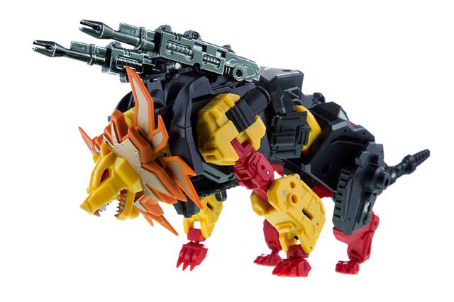 R-04 Leo Dux the Squadron Commander | Mastermind Creations | Reformatted