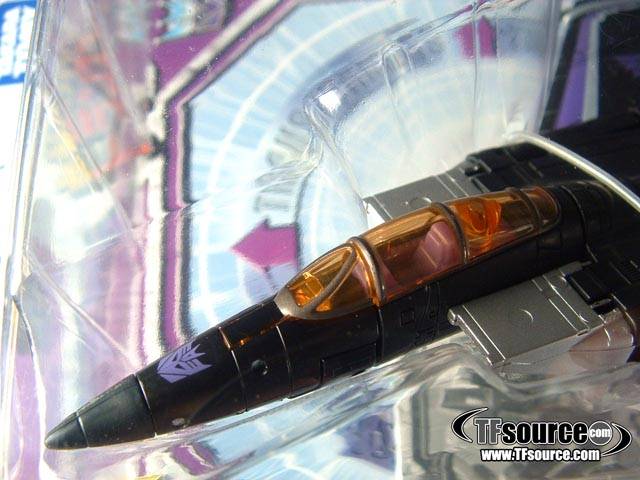 Skywarp Toy Hobby Exclusive | Transformers Henkei Classics